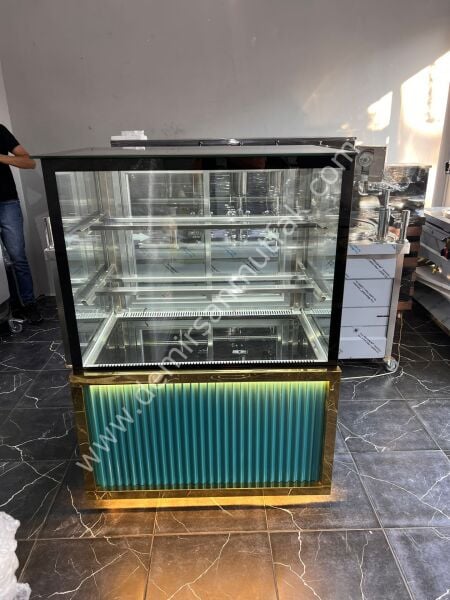 Turkuaz Gold Dekorlu Pasta Tatlı Teşhir Dolabı | LED Aydınlatmalı Premium Vitrin – DM015