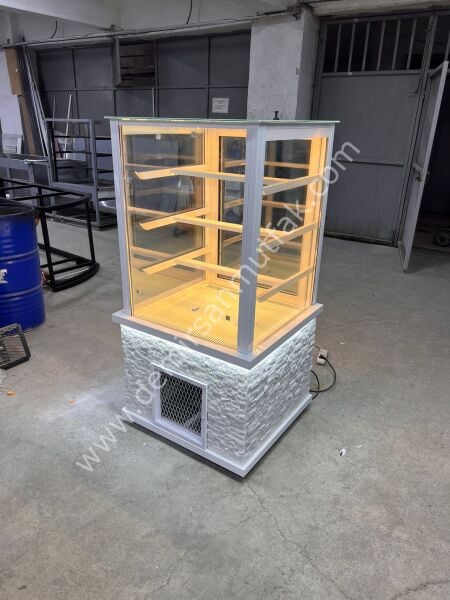 Dikey Pasta Dolabı | LED Aydınlatmalı Pastane Teşhir Vitrini – DM030