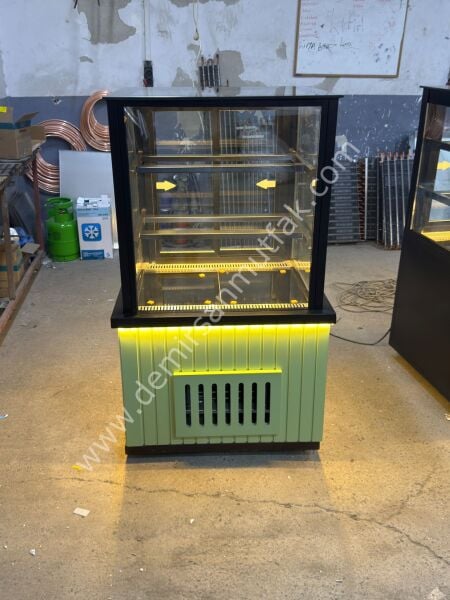 Kompakt Pasta Tatlı Dolabı | LED Aydınlatmalı Modern Teşhir Vitrini – DM034