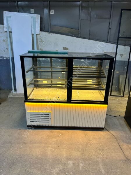 Modern Pasta Teşhir Reyon Dolabı | Yaş & Kuru Pasta Vitrini – DM054