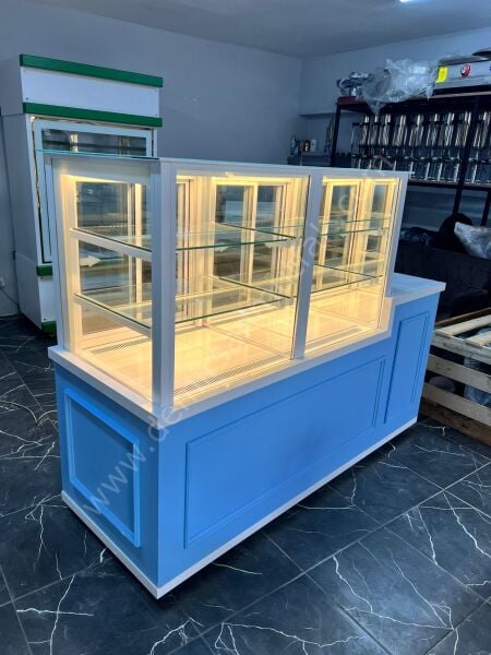 Modern Pasta Tatlı Teşhir Dolabı – Şık Pastane Vitrini DM085