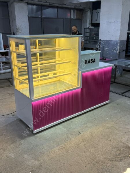 Pastane Tipi Pasta Teşhir Banko Dolabı – Kasa Bölmeli Modern Servis ve Vitrin Ünitesi DM101