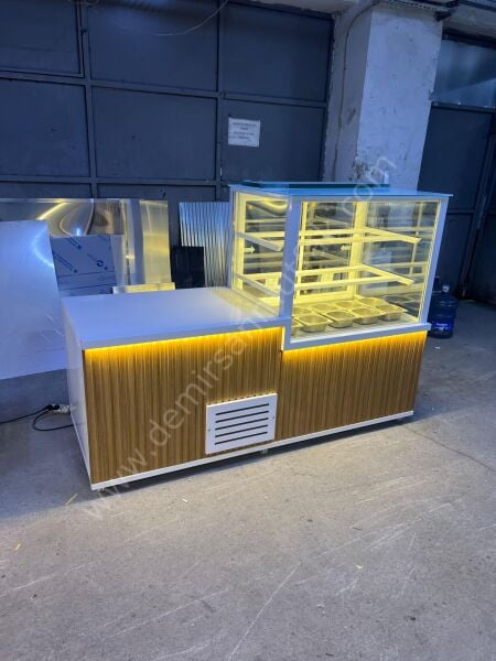 Ahşap Dekor LED Aydınlatmalı Pasta Vitrin Banko Dolabı DM0107