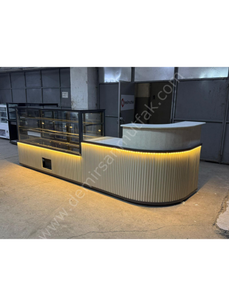 Oval Bankolu Premium Pasta Tatlı Teşhir Dolabı ve Servis Tezgahı DM0110