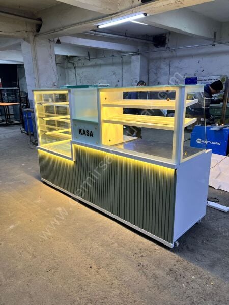 Kasa Bölmeli Pasta Tatlı Dolabı ve Börek Tezgahı DM0113