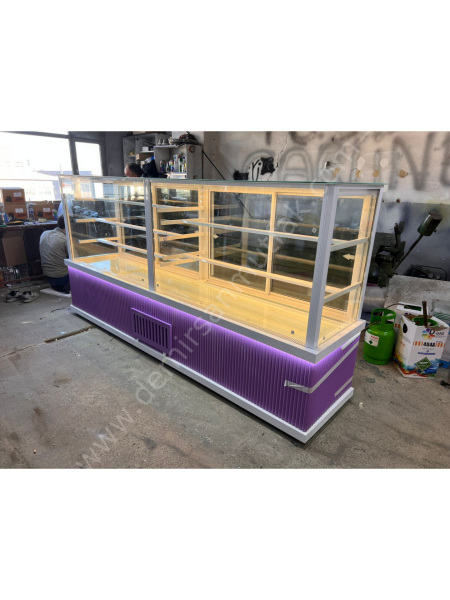 Pasta ve Tatlı Teşhir Dolabı – Pastane Tipi Endüstriyel Vitrin DM0130