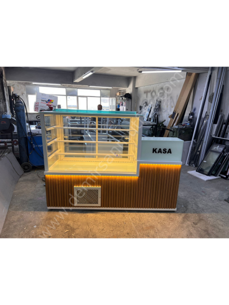 Pasta ve Tatlı Banko Reyonu – Endüstriyel Pastane Teşhir Ünitesi DM0135