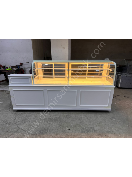 Pasta Teşhir Banko Dolabı – Klasik Tasarımlı Endüstriyel Pastane Vitrini DM0137