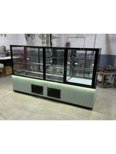 Pasta, Tatlı ve Kuru Pasta Teşhir Dolabı – Geniş Endüstriyel Vitrin DM0138