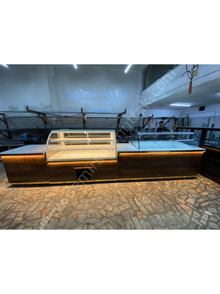 Pasta, Tatlı ve Dondurma Teşhir Dolabı – Çok Fonksiyonlu Endüstriyel Vitrin DM0148