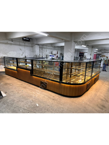 Pasta Tatlı Teşhir Dolabı ve Baklava Tezgahı Seti – Köşe Tasarımlı Teşhir Ünitesi DM0154
