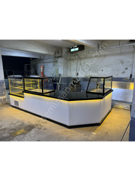 Pasta Tatlı ve Sıcak Yemek Teşhir Seti –  Pastane & Kafe Servis Ünitesi DM0157