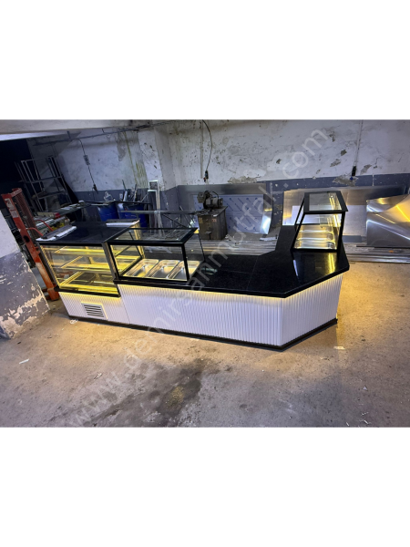 Pasta Tatlı ve Sıcak Yemek Teşhir Seti –  Pastane & Kafe Servis Ünitesi DM0157