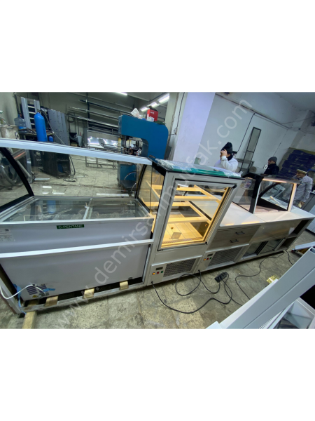 Pasta Tatlı Waffle ve Dondurma Teşhir Seti – Çok Konseptli Kafe Servis Ünitesi DM0158