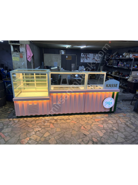 Pasta, Tatlı ve Waffle Çikolata Teşhir Dolabı – Çok Bölmeli Sunum Ünitesi DM0162