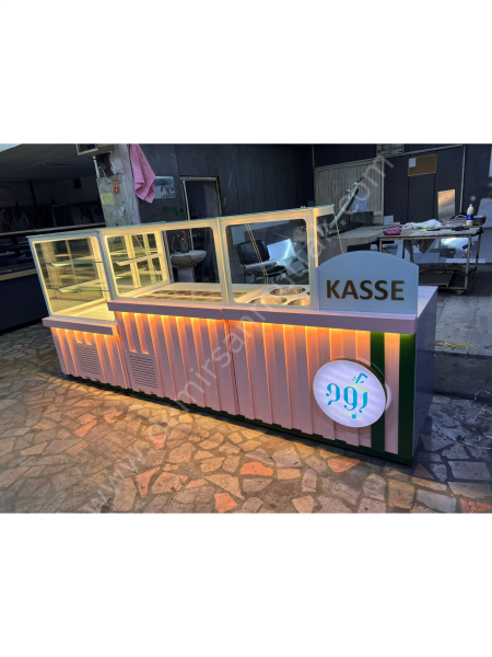 Pasta, Tatlı ve Waffle Çikolata Teşhir Dolabı – Çok Bölmeli Sunum Ünitesi DM0162