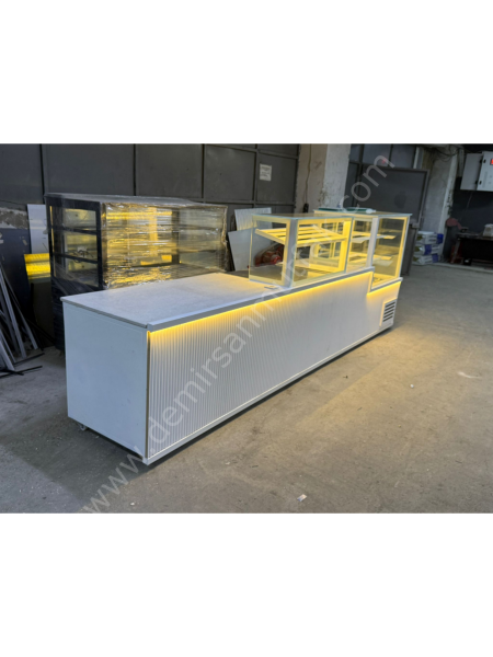 Isıtmalı Börek Tezgahı ve Pasta Banko Dolabı – Kombine Teşhir Ünitesi DM0175