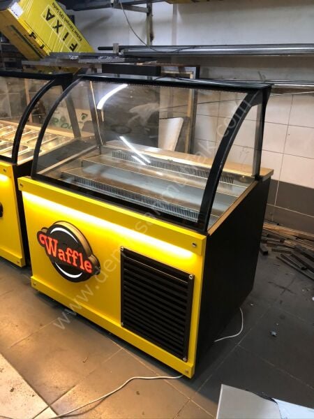 Waffle Teşhir ve Servis Dolabı – Cam Vitrinli Satış Tezgahı DM0182