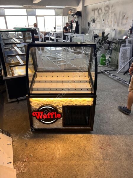Vitrin Etkili Waffle ve Tatlı Teşhir Dolabı DM0211