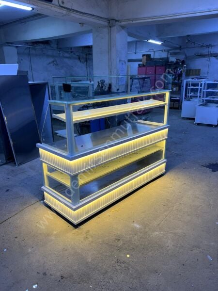 Modern LED Aydınlatmalı Börek ve Baklava Teşhir Tezgahı DM0227