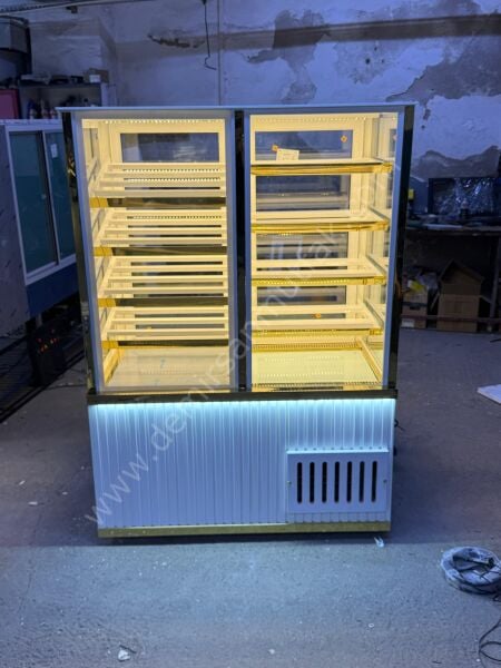 Yeni Nesil Pasta, Tatlı ve Kruvasan Sergileme Vitrini DM0234